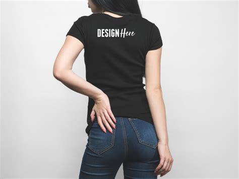 Apparel Mockups With&nbsp;Models
